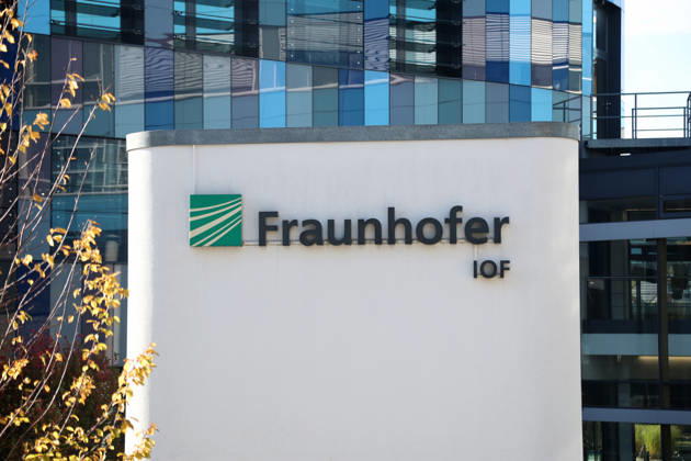 Former Federal President Christian Wulff visits the Fraunhofer Institute for Applied Optics and Precision Mechanics in Jena Jena, January 22, 2026 Fraunhofer Institute for Applied Optics and Precision Mechanics in Jena, Thuringia, Germany Copyright: xMatthiasxGränzdörferx