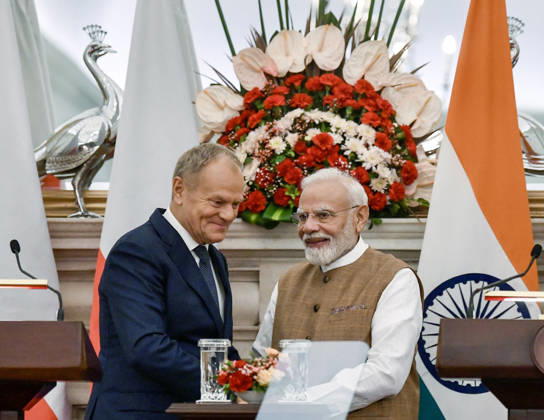 Poland PM Donald Tusk in India New Delhi, Oct 22 (ANI): Prime Minister Narendra Modi and Polish Prime Minister Donald Tusk exchange a handshake during the Joint Press Statement at Hyderabad House, in New Delhi on Thursday. NEW DELHI Delhi India Copyright: xANIx ANI_20261022133