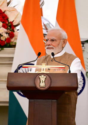 Press Statements by the Prime Ministers of India and Poland New Delhi, Oct 22 (ANI): Prime Minister Narendra Modi speaks during the Joint Press Statement with his Polish counterpart Donald Tusk (unseen) at Hyderabad House, in New Delhi on Thursday. (DPR PMO ANI Photo) New Delhi Delhi India Copyright: xANIx ANI_20261022214