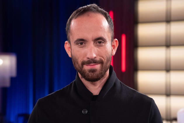 Igor LEVIT, pianist, musician, portrait, close-up, single image, single subject, guest on the WDR television show Koelner Treff, October 22, 2026