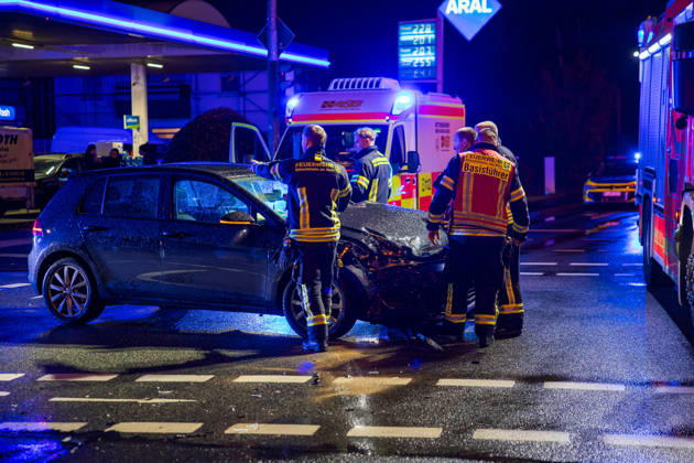 Patrol Car and VW Golf Collide; Two People Suffered Minor Injuries O