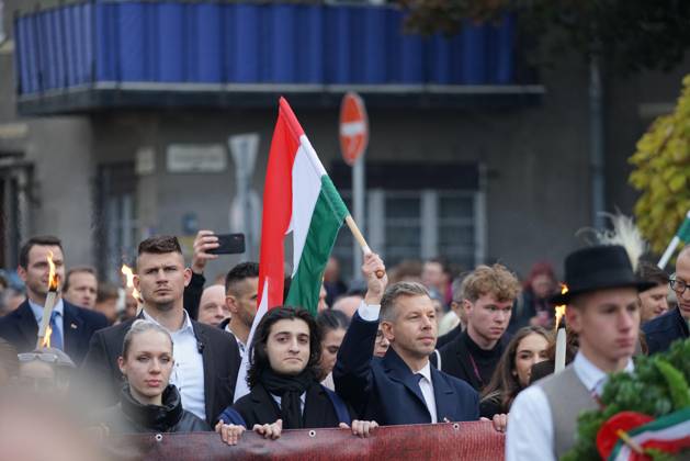October 22, 2026, Budapest, Hungary: March of the Hungarian Prime Minister s party (Tisza Party) on the eve of the October 23 national holiday, commemorating the 70th anniversary of the 1956 Hungarian Revolution. October 23, 2026, marks the historic 70th anniversary of the 1956 Hungarian Revolution, a nationwide uprising against Soviet occupation and oppressive communist rule. This landmark anniversary is being observed through massive, solemn, and highly modernized nationwide commemorations across Hungary. Budapest Hungary - ZUMAp159 20261022_int_p159_500 Copyright: xPPANKx