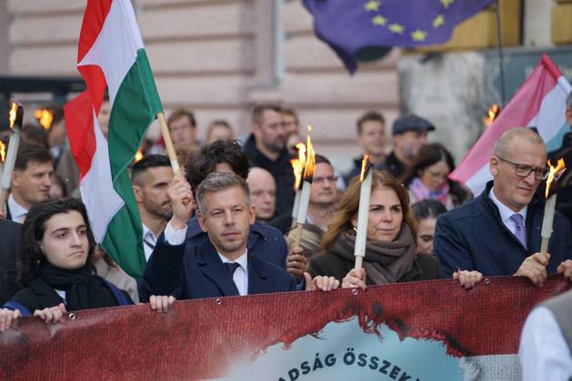October 22, 2026, Budapest, Hungary: March of the Hungarian Prime Minister s party (Tisza Party) on the eve of the October 23 national holiday, commemorating the 70th anniversary of the 1956 Hungarian Revolution. October 23, 2026, marks the historic 70th anniversary of the 1956 Hungarian Revolution, a nationwide uprising against Soviet occupation and oppressive communist rule. This landmark anniversary is being observed through massive, solemn, and highly modernized nationwide commemorations across Hungary. Budapest Hungary - ZUMAp159 20261022_int_p159_517 Copyright: xPPANKx