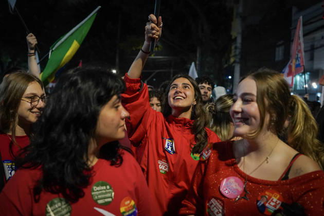 PUC-SP for Democracy held ahead of presidential runoff in Sao Paulo SAO PAULO, BRAZIL - OCTOBER 22: Students, professors, and labor union members gather in SAo Paulo, Brazil, on Thursday, October 22, 2026, to stage the PUC-SP for Democracy mobilization ahead of the high-stakes presidential runoff election. Participants marched through the city to voice support for democratic institutions, the constitution, and the rule of law, with backing from major student organizations such as the National Union of Students (UNE) amid the final stretch of the electoral campaign. Nicolas Hernandez Anadolu Sao Paulo Brazil. Editorial use only. Please get in touch for any other usage.  Copyright: x2026xAnadoluxNicolasxHernandezx