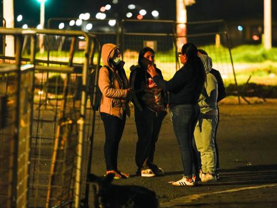 Latacunga, Thursday, October 22, 2026: Incidents at the Cotopaxi prison; family members and friends await news of the political prisoners, where there are reportedly injuries and fatalities. Photos: API William Lopez, Latacunga, Cotopaxi, Ecuador, 20261022 250957 6adad26612b09 img 20261022 221744 Copyright: xx