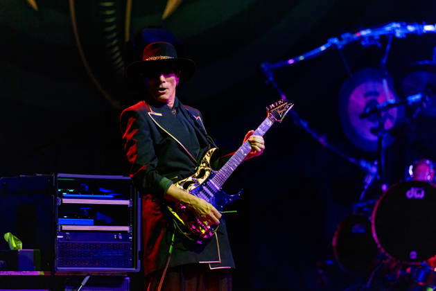 October 22, 2026, Madison, Wisconsin, USA: STEVE VAI of BEAT performing King Crimson material at the Orpheum Theater in Madison, Wisconsin Madison USA  - ZUMAs135 20261022_zap_s135_015 Copyright: xDanielxDeSloverx