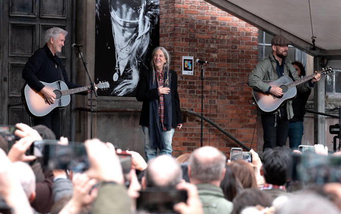 Patti Smith receives a tribute ahead of the 2026 Princess of Asturias Awards at the Fabrica de Armas cultural center in Oviedo on October 22, 2026, Oviedo, Spain  Copyright: xLALOxYASKYx xBESTIMAGExLALOxYASKYx xBESTIMAGEx