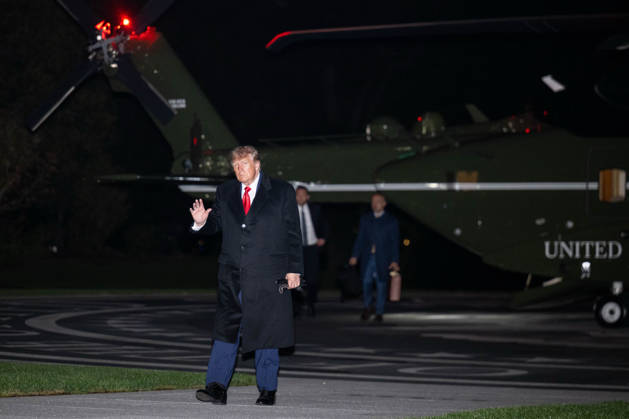 October 23, 2026, Washington, District Of Columbia, United States: President DONALD TRUMP arrives back at the White House following a campaign rally in Sioux City, Iowa. Washington United States - ZUMAk206 20261023_znp_k206_001 Copyright: xMattxKaminskyx