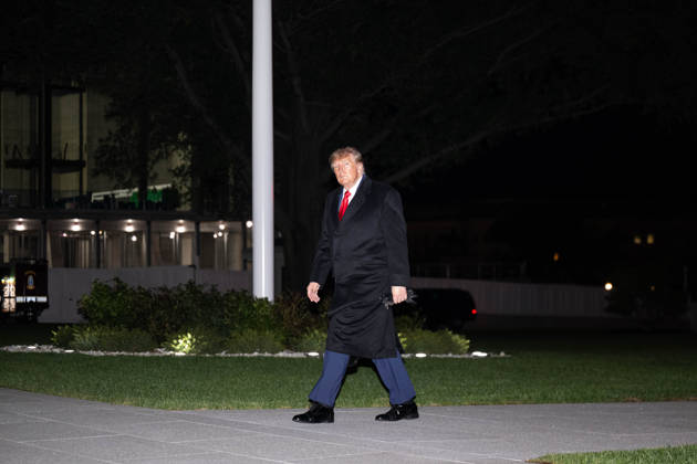 October 23, 2026, Washington, District Of Columbia, United States: President DONALD TRUMP arrives back at the White House following a campaign rally in Sioux City, Iowa. Washington United States - ZUMAk206 20261023_znp_k206_009 Copyright: xMattxKaminskyx