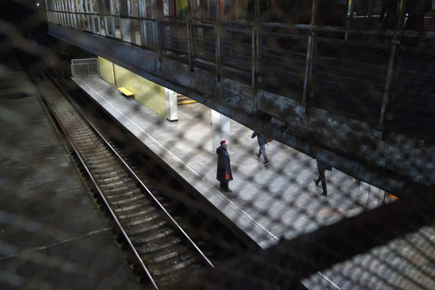 Kyiv metro station partially reopens after October 19 Russian attack A Kyiv Metro station manager stands on the platform at the Chernihivska metro station, which has partially resumed operations following an attack on October 19, in Kyiv, Ukraine, on October 22, 2026. The attack damaged the station, tracks and the cable network. Kyiv Ukraine  Copyright: xKyryloxChubotinx originalFilename: ukrinform-kyivmetr261022_npCGV