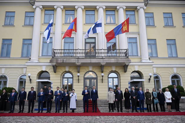 LKS 20261023 Mongolian President Ukhnaa Khurelsukh (middle left) and Finnish President Alexander Stubb outside the Presidential Palace during the welcoming ceremony of the visit of the President of Mongolia in Helsinki, Finland on October 23, 2026. - MARKKU ULANDER Helsinki Finland  Copyright: xMarkkuxUlanderx TK5uKGChJ3w