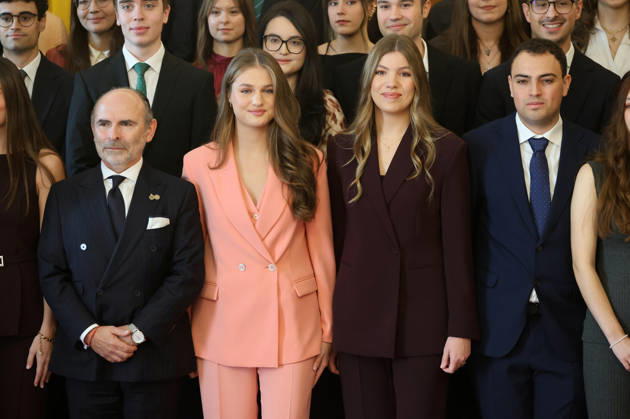 Princess Leonor and Infanta Sofía hold an audience with the recipients of the University of Oviedo’s 2025 Bachelor’s Degree Awards Princess Leonor and Infanta Sofía hold an audience with the recipients of the University of Ov’s 2025 Bachelor’s Degree Awardsiedo at the Hotel Reconquista, on October 23, 2026, in Oviedo, Asturias, Spain AUDIENCE HOTEL RECONQUISTA PRINCESS LEONOR INFANTA SOFÍA PRINCESS OF ASTURIAS AWARDS OCTOBER 23, 2026 Raú Oviedo Oviedo Spain  Copyright: xRaulxTerrelx 7863364