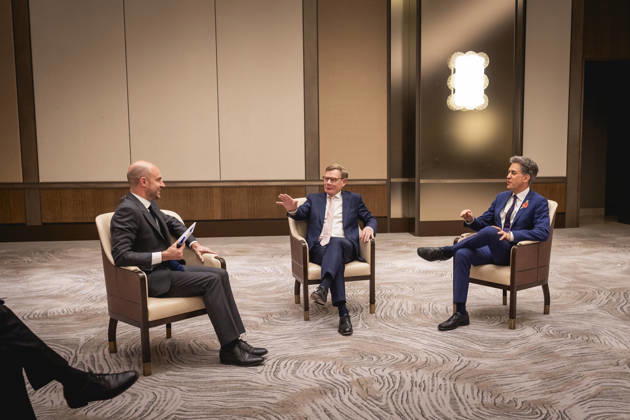 L R Jean Noel Barrot, Minister of Foreign Affairs of France; Johann Wadephul (CDU), Federal Minister of Foreign Affairs; and Ed Miliband, Minister of Foreign Affairs of the United Kingdom, photographed during a meeting in Istanbul on October 23, 2026. Photographed on behalf of the Federal Foreign Office, Istanbul, Turkey Copyright: xJulianexSonntagx