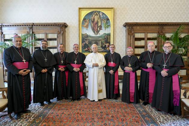 ITALY- REL VATICAN -POPE LEO XVI DURING A PRIVATE AUDIENCE WITH BISHOPS OF PANAMA ON PRIVATE VISIT AS PART OF THEIR AD LIMINA APOSTOLORUM October 23, 2026 ITALY REL - Vatican, October 23, 2026 Pope Leo XIV receives the bishops of Panama on a private visit as part of their Ad Limina Apostolorum visit EDITORIAL USE ONLY - NO BOOKS Copyright: xVATICANxMEDIAx xCatholicxPressxPhotox