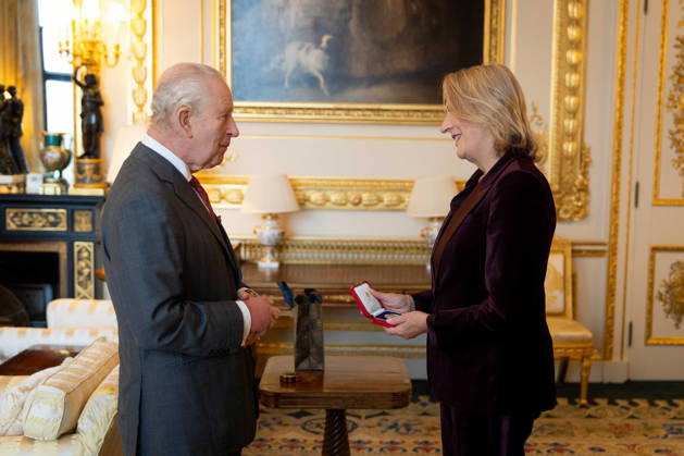 King s Medal for Music King Charles III presents the King s Medal for Music to Dame Sarah Connolly, during an audience at Windsor Castle, Berkshire. Picture date: Friday October 23, 2026., Credit:Avalon.red PA ROTA - B68 Avalon UK, Windsor  Copyright: xAvalon.redx xPAxROTAx-xB68x xAvalonx 1145884517