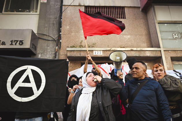 October 23, 2026, Barcelona, Barcelona, Spain: Barcelona, Spain. Demonstrators occupy a building at carrer Calabria 177 in the Eixample neighbourhood during a protest called by the camp for the the right to housing in Plaza Catalunya. Eixample has become one of the many areas unaccesible to citizens with the rising of rental prices in Barcelona. Barcelona Spain - ZUMAm214 20261023_zip_m214_019 Copyright: xMatteoxSeccix