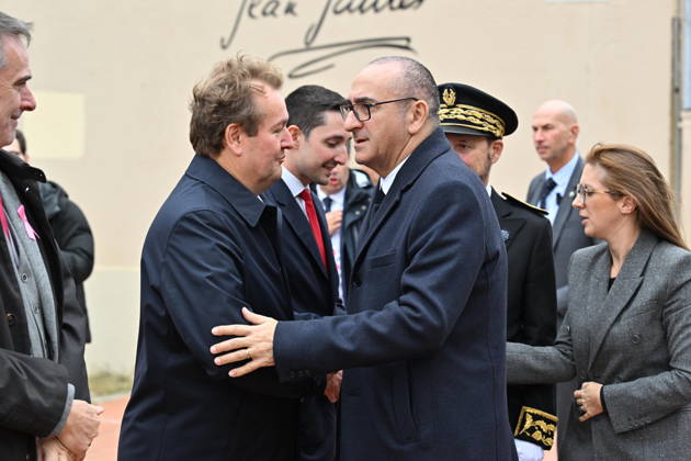 1 killed, 4 injured after gunman opens fire in northern France TRAPPES, FRANCE - OCTOBER 23: French Interior Minister Laurent Nunez arrives at the town hall of Trappes in the Yvelines department near Paris, France on Friday, October 23, 2026. Minister Nunez convened with Trappes Mayor Ali Rabeh and senior police officials near the incident site to review law enforcement measures following a drive-by shooting in Trappes and La Verriere that killed one person and injured four others. Mustafa Yalcin Anadolu Trappes France. Editorial use only. Please get in touch for any other usage.  Copyright: x2026xAnadoluxMustafaxYalcinx