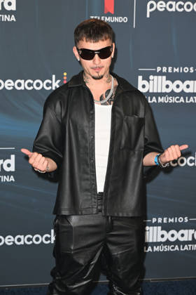 MIAMI, FL - OCTOBER 22: QueHicisteBella at the 2026 Billboard Latin Music Awards at James L. Knight Center on October 22, 2026 in Miami, Florida. Copyright: xmpi04x