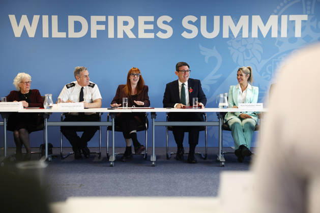 Prime Minister Andy Burnham hosts Wildfire Summit 23 10 2026. Aintree, United Kingdom. Prime Minister Andy Burnham and Angela Rayner, Secretary of State for Housing, Communities and Local Government attend Wildfire Summit at the National Resilience Centre of Excellence., Credit:Ben Perry B66 Avalon United Kingdom, Merseyside, Aintree, 10 Downing Street  Copyright: xBenxPerryx xB66x xAvalonx 1145898374