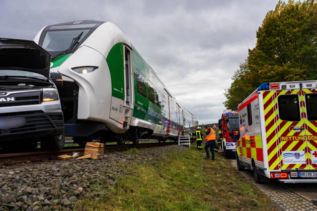 Car collides with train Car collides with train Fritzlar railroad crossing Pappelallee Hesse Germany