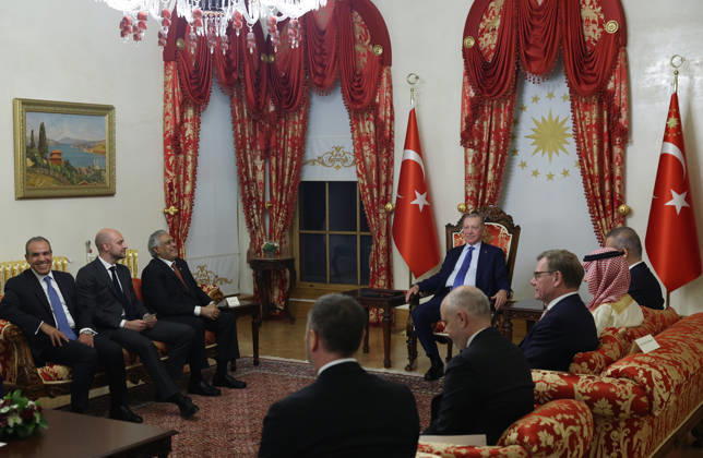 Turkish President Recep Tayyip Erdogan in Istanbul ISTANBUL, TURKIYE - OCTOBER 23: (----EDITORIAL USE ONLY - MANDATORY CREDIT - TURKISH PRESIDENCY MURAT KULA HANDOUT - NO MARKETING NO ADVERTISING CAMPAIGNS - DISTRIBUTED AS A SERVICE TO CLIENTS----) Turkish President Recep Tayyip Erdogan receives foreign ministers visiting Turkiye for the R4+E3 Foreign Ministers Meetings, bringing together the R4 countries (Turkiye, Egypt, Pakistan and Saudi Arabia), the E3 countries (the United Kingdom, Germany and France), and Italy, in Istanbul, Turkiye, on October 23, 2026. Turkish Presidency Murat Kula Handout Anadolu Istanbul Turkey. Editorial use only. Please get in touch for any other usage.  Copyright: x2026xAnadoluxTurkishxPresidencyx xMuratxKulax xHandoutx