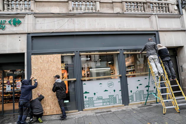 Shopfronts boarded up in Nancy ahead of planned protests NANCY, FRANCE - OCTOBER 23: Workers install protective wooden boards and plywood panels over shopfronts and commercial venues across downtown Nancy, France, on October 23, 2026. Local business owners and municipal authorities reinforced physical security measures ahead of large-scale public demonstrations planned for October 24, seeking to prevent vandalism and structural damage along major commercial corridors. Muhammed Said Tako Anadolu Nancy France. Editorial use only. Please get in touch for any other usage.  Copyright: x2026xAnadoluxMuhammedxSaidxTakox