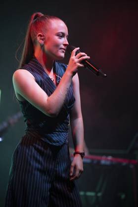 October 23, 2026, Madrid, Spain: The singer Carmen Ferre performs during her performance in Sala Galileo in Madrid in Spain. Madrid Spain  - ZUMAs197 20261023_aaa_s197_146 Copyright: xAtilanoxGarciax
