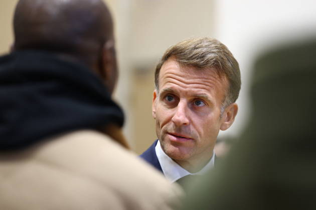 French President Macron in Trappes After Deadly Shooting - France French President Emmanuel Macron meets community members at the town hall after a drive-by shooting during which a person was killed and at least four others were wounded including a 12-year-old girl, in Trappes, in the Yvelines department, near Paris, France, October 23, 2026. Photo by Hannah McKay Pool ABACAPRESS.COM Trappes France  Copyright: xMcKayxHannah Pool ABACAx