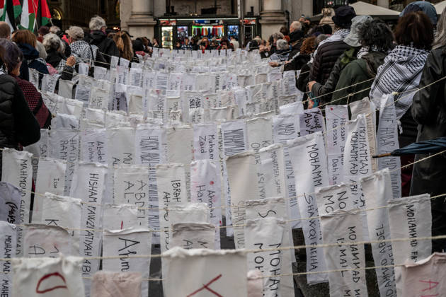 October 23, 2026, Milan, Mi, Italy: Pro-Palestinian associations protest with a flashmob to demand the release of Palestinian prisoners in Italian and Israeli jails in Piazza Duomo, Milan, on October 23, 2026. Milan Italy  - ZUMAa289 20261023_zia_a289_470 Copyright: xNicolaxMarfisi xAgfx