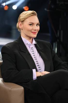 Rosalie Thomass, actress, guest on the NDR Talk Show; photo op on October 23, 2026, at the Hamburg Lokstedt television studio prior to the broadcast on NDR Television s Channel 3