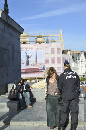 Extreme Left And Citizen Activists Protest 24 10 2026 BRUSSELS, BELGIUM - OCTOBER 24 : Police and demonstrators pictured during illegal demonstration the centre of Brussels against budget measures on October 24, 2026 in Brussels, Belgium, 24 10 2026 Brussels Belgium Copyright: xPhilipxReynaersx