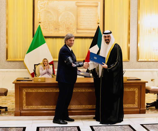 October 23, 2026, Kuwait City, Rome, Kuwait: Prime Minister Giorgia Meloni and the Emir of Kuwait, Sheikh Misha al Al-Ahmad Al-Jaber Al-Sabah, attend the signing ceremony of the Italy-Kuwait agreements in Kuwait City. October 23, 2026 Kuwait City Kuwait  - ZUMAa289 20261023_zia_a289_526 Copyright: xUfficioxStampax xAgfx
