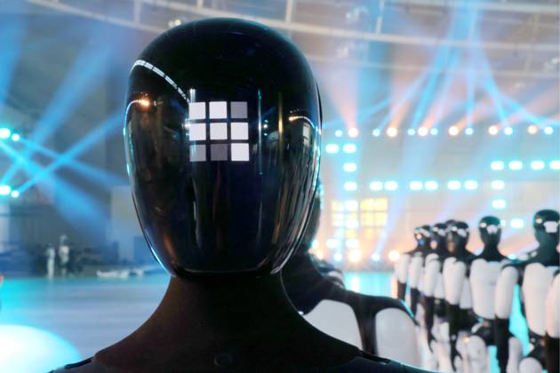JINAN, CHINA - OCTOBER 24: One hundred and ten Yuanzheng A3 humanoid robots perform a synchronized dance to set a Guinness World Record on October 24, 2026 in Jinan, Shandong Province of China. The performance took place at the Jinan Yellow River International Convention and Exhibition Center.  Copyright: xVCGx 111676700376