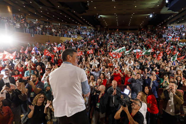 Sánchez heads his second pre-campaign event in Andalusia, this time in Granada. Photo of PSOE Secretary-General and Prime Minister Pedro Sánchez at a pre-campaign event at the Granada Convention and Exhibition Center. October 24 in Granada, Andalusia, Spain The event was also attended by the Deputy Secretary-General of the PSOE and Secretary-General of the PSOE in Andalusia, María Jesús Montero, and the Secretary-General of the PSOE in Granada and the party’s Senate candidate for that province, Pedro Fernández October 24, 2026 Álex Cá Granada Granada Spain  Copyright: xÃlexxCamarax 7866105