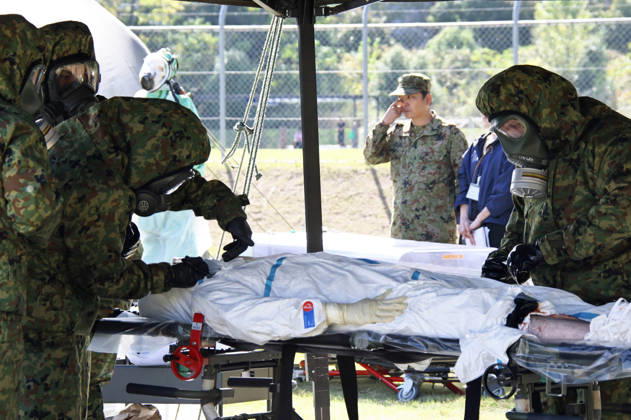 Soldiers from the Japan Self-Defense Forces and the German Bundeswehr are participating in a joint medical exercise at Iruma Air Base as part of the Japan-U.S. military exercise Keen Sword 27. Iruma, October 24, 2026 Foto:xK.xNarax xFuturexImagex sword_6006
