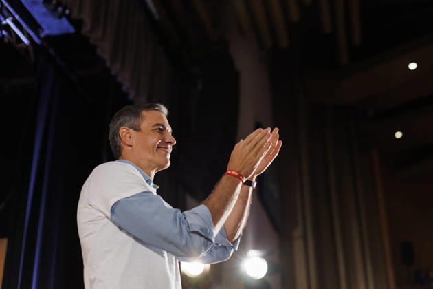 Sánchez heads his second pre-campaign event in Andalusia, this time in Granada. Photo of the PSOE Secretary-General and Prime Minister, Pedro Sánchez, at a pre-campaign event at the Granada Convention and Exhibition Center October 24 in Granada, Andalusia, Spain The event was also attended by the Deputy Secretary-General of the PSOE and Secretary-General of the PSOE in Andalusia, María Jesús Montero, and the Secretary-General of the PSOE in Granada and the party’s Senate candidate for that province, Pedro Fernández October 24, 2026 Álex Cá Granada, Granada, Spain  Copyright: xÃlexxCamarax 7866177