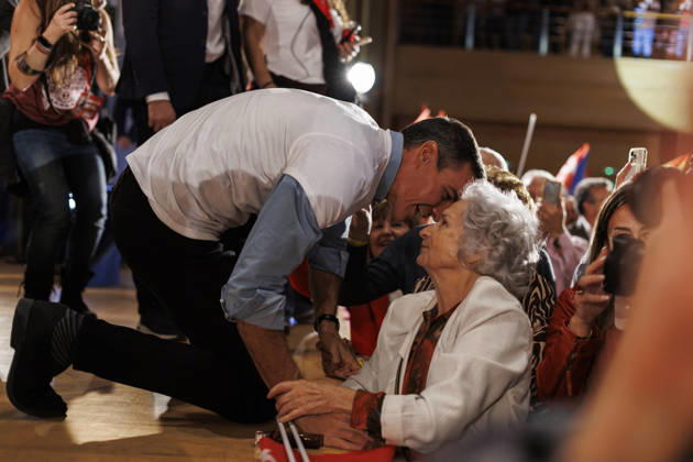 Sánchez heads his second pre-campaign event in Andalusia, this time in Granada. Photo of the PSOE Secretary-General and Prime Minister, Pedro Sánchez, at a pre-campaign event at the Granada Convention and Exhibition Center October 24 in Granada, Andalusia, Spain The event was also attended by the Deputy Secretary-General of the PSOE and Secretary-General of the PSOE in Andalusia, María Jesús Montero, and the Secretary-General of the PSOE in Granada and the party’s Senate candidate for that province, Pedro Fernández October 24, 2026 Álex Cá Granada, Granada, Spain  Copyright: xÃlexxCamarax 7866179