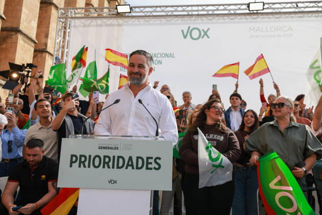 Abascal Holds a Public Event in Palma Vox President Santiago Abascal during a public event as part of the pre-campaign for the general election on November 29, at La Seu de Mallorca, on October 24, 2026, in Palma de Mallorca, Mallorca, Balearic Islands, Spain. Abascal is the first leader of one of the major parties running in the general election to have announced public events in the Balearic Islands. OCTOBER 24, 2026. Tomàs Moyà. Palma de Mallorca, Mallorca, Isl. Palma de Mallorca, Mallorca, Spain Copyright: xTomà sxMoyà x 7866212