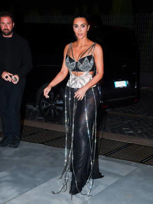Kim Kardashian Arrives at the Bulgari Boutique - Rome Kim Kardashian arrives at the Bulgari boutique on Via Condotti, during the Rome Film Festival, in Rome, Italy, on October 23, 2026. Photo by Vincenzo Landi IPA ABACAPRESS.COM Rome Italy  Copyright: xIPA ABACAx