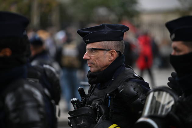 Demonstrators gather near Porte d Italie amid ongoing protests in Paris PARIS, FRANCE - OCTOBER 24: Demonstrators gather near Porte d Italie in southern Paris, chanting slogans ahead of planned marches, while security forces closely monitor the area in Paris, France, on October 24, 2026. Mouneb Taim Anadolu Paris France. Editorial use only. Please get in touch for any other usage.  Copyright: x2026xAnadoluxMounebxTaimx