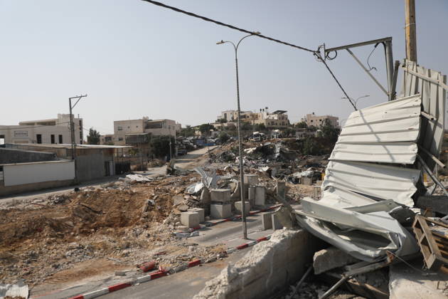 Palestinian Commercial Properties Damaged During Israeli Military Operation in Hebron A view shows damage to Palestinian commercial properties near a checkpoint where a shooting attack took place in the West Bank city of Hebron, on October 24, 2026. The damage occurred during an Israeli military operation launched in the area following the attack. Photo by Mamoun Wazwaz apaimages Hebron West Bank Palestinian Territory 241026_Hebron_MW_04(9) Copyright: xapaimagesxMamounxWazwazx xapaimagesx