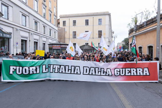 IPA90113070 - Get Italy Out of the War Rally in Rome  Copyright: xMatteoxNardonex xMatteoxNardonex IPA90113070