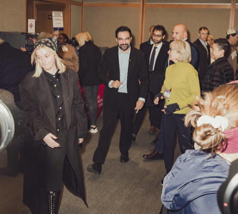 October 24, 2026, New York, New York, USA: New York City Mayor ZOHRAN MAMDANI approaches the Press after he casts his early voting ballot at the Metropolitan Museum of Art in Manhattan. New York USA - ZUMAp287 20261024_znp_p287_006 Copyright: xFarhadxParsax