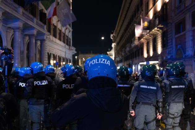 IPA90124679 - Protest Against Rising Living Costs: Rome, October 24, 2026 March Organized by the October 17 Movement  Copyright: xMatteoxNardonex xMatteoxNardonex IPA90124679