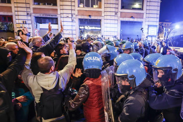 Demonstration against the Italian government in Rome ROME, ITALY, OCTOBER 24: Italian anti-riot police officers face demonstrators during a protest against the Italian government in Rome, Italy, on October 24, 2026. Riccardo De Luca Anadolu Rome Italy. Editorial use only. Please get in touch for any other usage.  Copyright: x2026xAnadoluxRiccardoxDexLucax