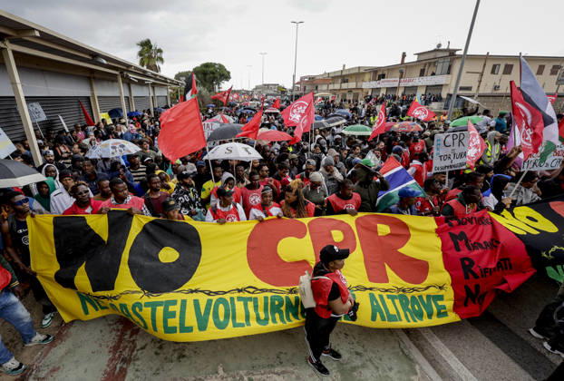 IPA90126162 - Castelvolturno: The church and local institutions led the peaceful march of 10,000 people according to police figures, though organizers claim there were nearly 20,000 participants to protest the opening of the CPRs (centers for repatriation), which are administrative detention facilities.  Copyright: xSalvatorexLaporta KONTROLABx xKontrolabx IPA90126162