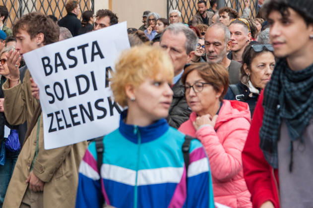 IPA90132234 - October 24, 2026: Demonstration in Rome organized by the October 17 Movement. P.S.: The photo may be used provided that the context in which it was taken is respected and that there is no intent to defame the individuals depicted.  Copyright: xStefanoxRonchinix xStefanoxxRonchinix IPA90132234