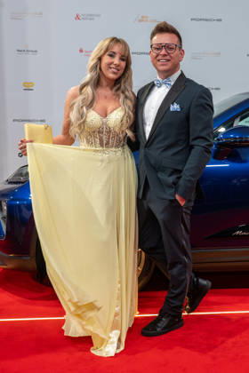 Leipzig: The 30th Leipzig Opera Ball at Augustusplatz on October 24, 2026, starting at 5:00 p.m. Leipzig, Augustusplatz, Leipzig Opera, Photographer: EHL Media, Rico Welzel. Pictured: Annemarie Eilfeld, singer, and Dominik Ledea. On October 24, 2026, the 31st Leipzig Opera Ball will take place at the Leipzig Opera. Once again, dozens of nat Copyright: xEHLxMedia RicoxWelzelx 20261024_leipziger-opernball-roterteppich_24