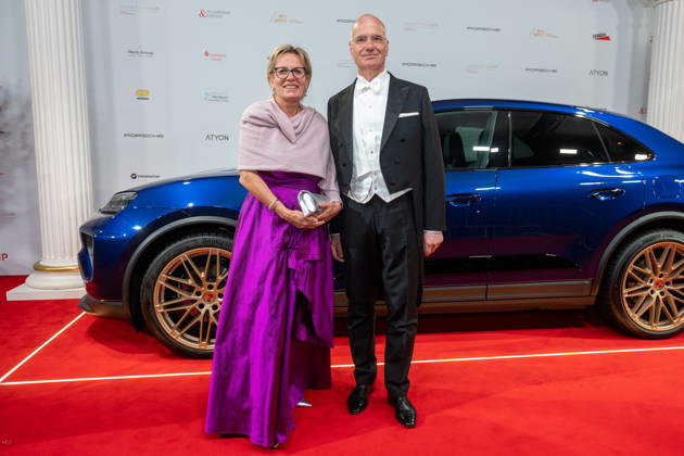Leipzig: The 30th Leipzig Opera Ball at Augustusplatz on October 24, 2026, starting at 5:00 p.m. Leipzig, Augustusplatz; Leipzig Opera; Photographer: EHL Media, Rico Welzel; Pictured: Barbara Klepsch, Saxon State Minister for Culture and Tourism, with her husband Erik Bodendieck. On Octo Copyright: xEHLxMedia RicoxWelzelx 20261024_leipziger-opernball-roterteppich_33