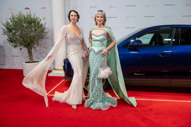 Leipzig: The 30th Leipzig Opera Ball at Augustusplatz on October 24, 2026, starting at 5:00 p.m. Leipzig, Augustusplatz, Leipzig Opera. Photographer: EHL Media, Rico Welzel. Pictured: Natalia Yegorova, singer, and Iryna Thater, content creator. On October 24, 2026, the 31st Leipzig Opera Ball will take place at the Leipzig Copyright: xEHLxMedia RicoxWelzelx 20261024_leipziger-opernball-roterteppich_35